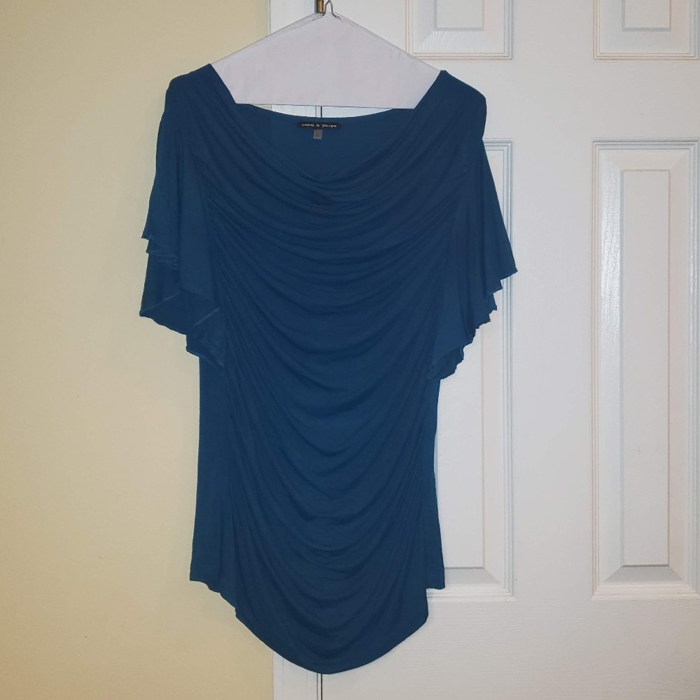 Cable & Gauge Drape Neck Flutter Sleeve Top